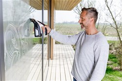 Čistilnik oken Bosch GlassVAC Solo Plus