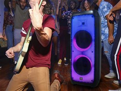 Prenosni KARAOKE zvočnik MANTA SPK5450 PHANTOM, polnilna baterija, X-Bass, črna