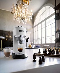 Espresso kavni aparat De'Longhi Dedica EC685.W