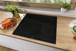 Steklokeramična kuhalna plošča Gorenje ECT643BSC