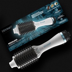Sušilnik za lase / krtača Revamp DR-1850 PROGLOSS PERFECT VOLUME & SHINE bele barve
