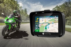 Navigacija GPS NAVITEL G590 MOTO, za motoriste, 5-palčni zaslon, baterija, črna