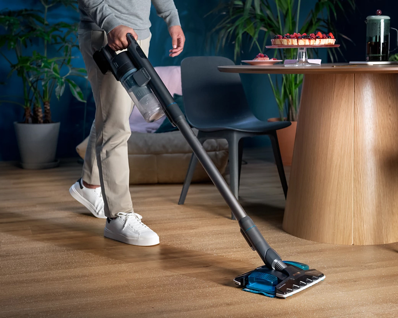 Pokončni brezžični sesalnik Philips XC8055/01 Serija 8000 Pet