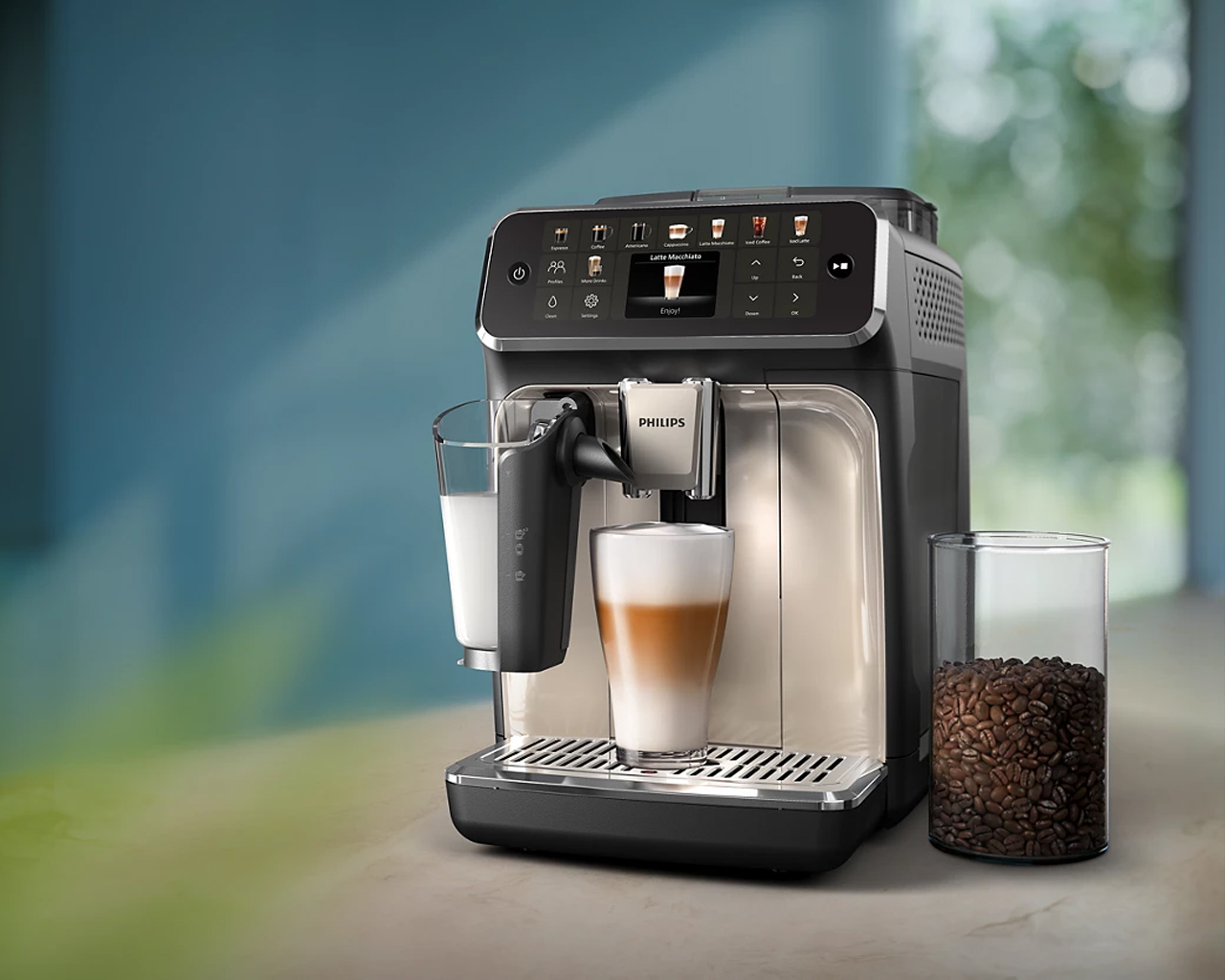 Samodejni espresso kavni aparat Philips EP5547/90 LatteGo Series 5500
