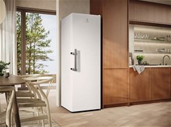Hladilnik Electrolux LRS3DE39W