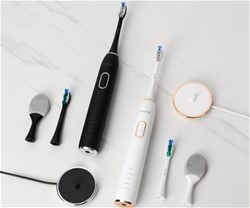 Sonična električna zobna ščetka MANTA SonicProtect PRO,  5 nastavkov, črna