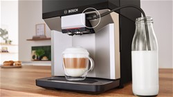 Popolnoma avtomatski kavni aparat Bosch TPE40307