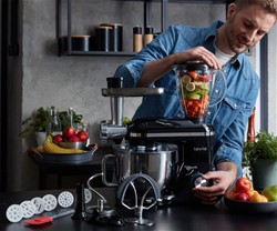 Kuhinjski robot MANTA LOVIO LVSTM02P ChefAssistant+, 1900W, 6.2L, +dodatki, črn