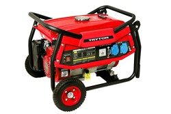 GENERATOR BENCINSKI TRYTON 2000W, 2X230V, 2 KW S KOLESI TOG2000K