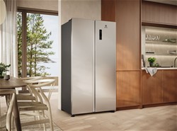 Ameriški hladilnik Electrolux EAT6ME53U0