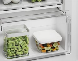 Vgradni komb. hladilnik Electrolux ENS3SE18S