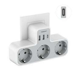 Tessan TS-323-C stenski adapter z 3× AC, 2× USB-A in 1× USB-C